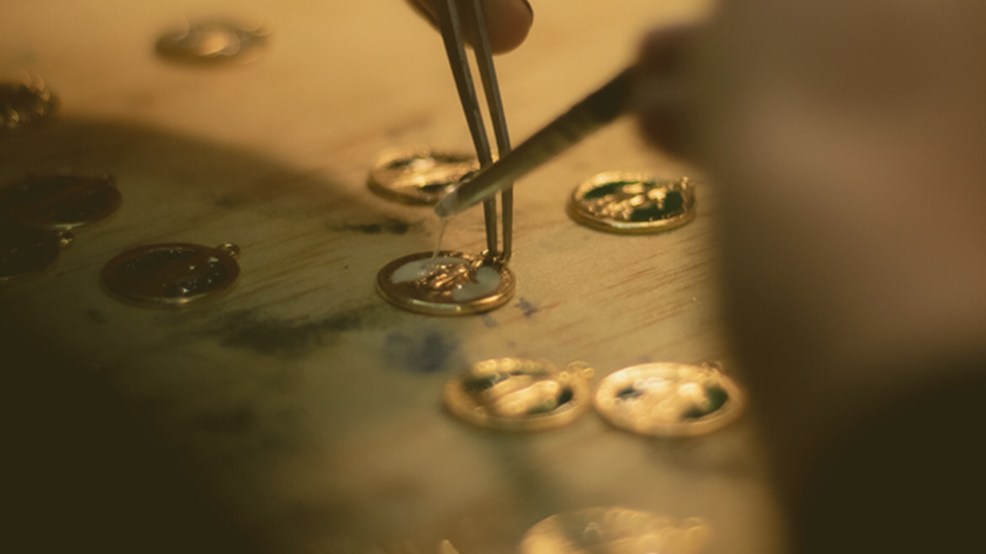 LES ETAPES DE FABRICATION DES BIJOUX Bee Valentina